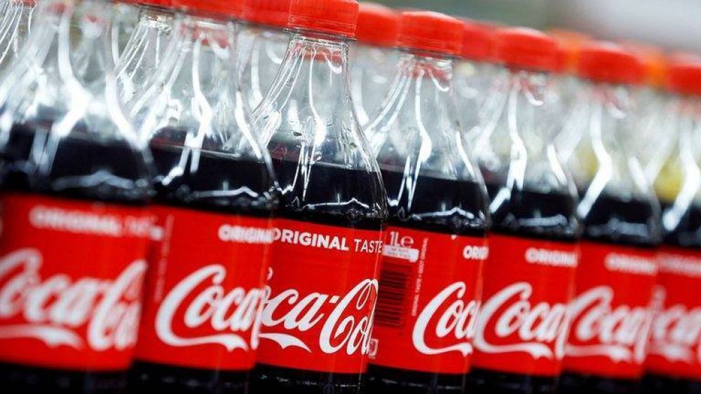 Coca Cola tambin retir sus anuncios de Facebook y Twitter por su manejo de los mensajes de odio y la desinformacin