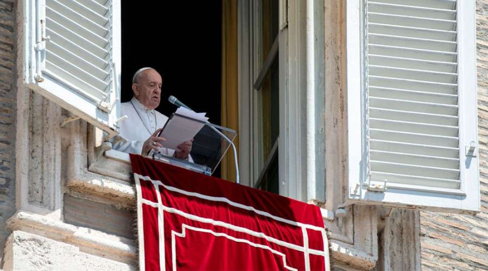 El Papa pide confiarle a Dios no slo los problemas, sino tambin la vida