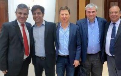 Intendentes vecinalistas, de Consenso Federal y FE rechazaron cr�ticas de la Coalici�n C�vica a Kicillof