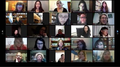 Dolorenses participaron de enriquecedor encuentro de mujeres de todo el pa�s con el ministro de Defensa