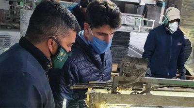 Blangino fabricar� pisos con vidrio reciclado