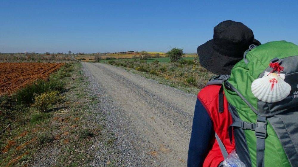 Peregrinos de nuevo en marcha: reabre el Camino de Santiago