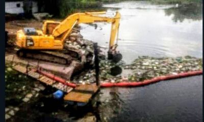 Ceamse contin�a con la recolecci�n de residuos flotantes del R�o Reconquista