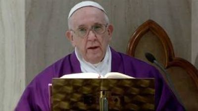 Francisco pide una tregua 