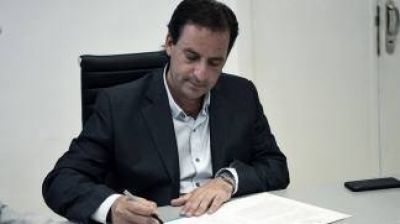 En Escobar los pol�ticos saltaron la grieta para construir el laboratorio del Hospital provincial