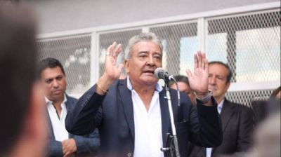 Ledesma pide negociar salarios por rama y se abre una grieta en Comercio