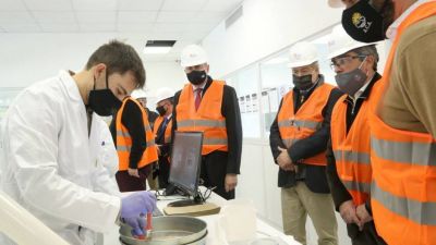 Cooperativas de Santa Fe inauguran un puerto de vanguardia de 140 millones de d�lares