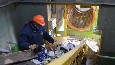 El funcionamiento de la ecoplanta de Cerri y el objetivo de generar m�s fuentes de trabajo
