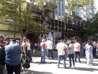 Afiliados al SOMU se manifestar�n en los accesos al Puerto de Mar del Plata