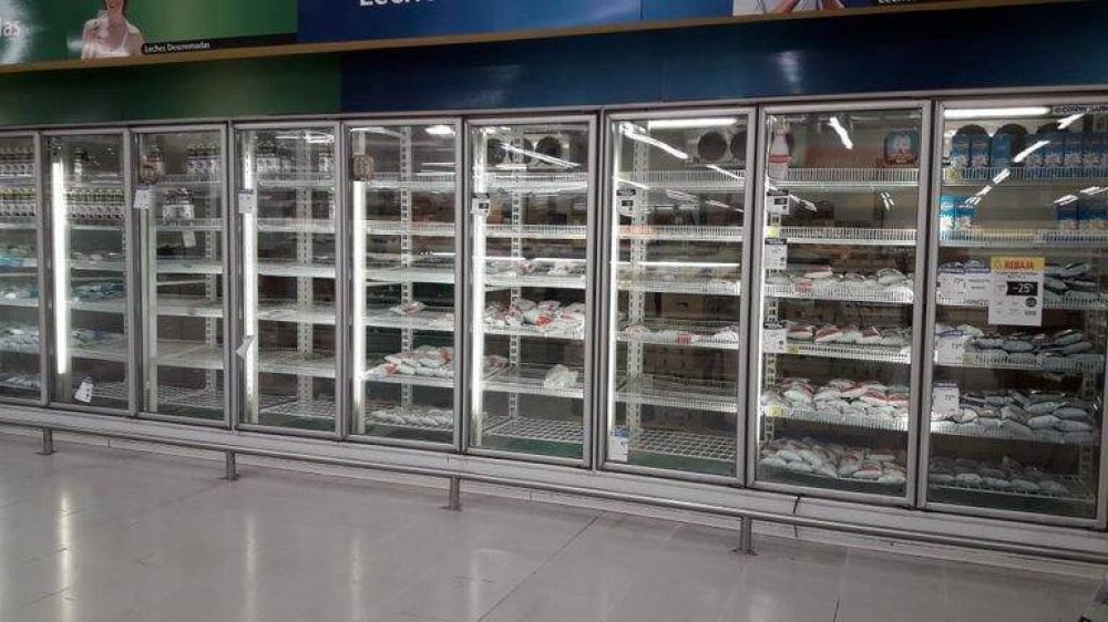 Gremios de la industria lctea realizan hoy un paro y empresas alertan por falta de productos en las gndolas de supermercados