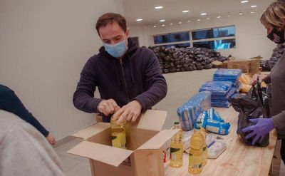 El Municipio de Campana coordina la log�stica y distribuci�n de 24 mil bolsas del Servicio Alimentario Escolar