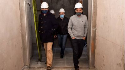 El ministro Katopodis visit� Castelli y Chascom�s