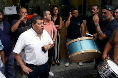 Desde la UOM denuncian a un empresario de La Matanza por �truchar� permisos