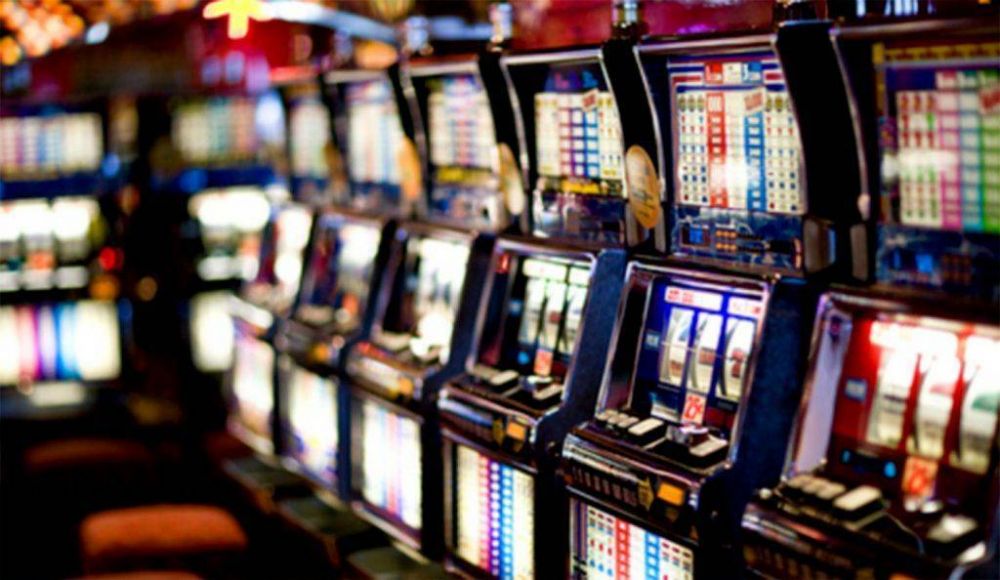 Piden una compensacin para trabajadores de casinos nacionales que hace 4 meses perdieron la mitad de sus ingresos