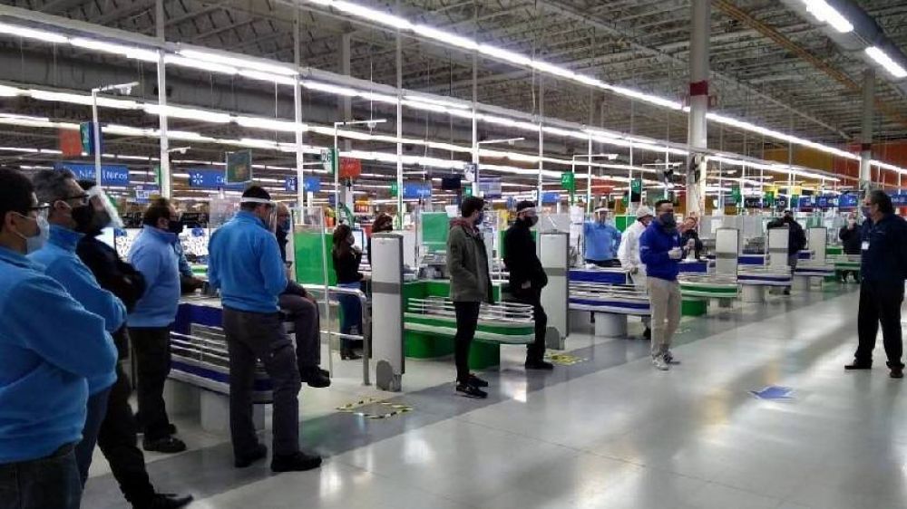 Preocupante: la cantidad de trabajadores de supermercados con Covid-19 se cuadriplic en un mes