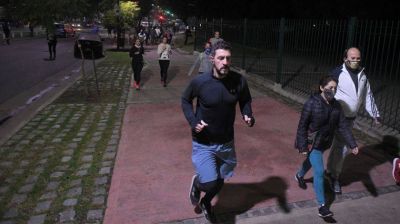 Cuarentena en la Ciudad: vuelven runners, mudanzas y negocios de cercan�a