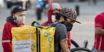 Creaci�n de un registro, restricciones a las comisiones y curso de seguridad vial: �Qu� establece la ley que regula las apps de delivery?