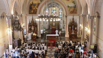 Parroquias, transformarse para evangelizar