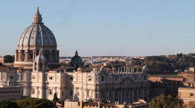 Vaticano anima a parroquias a relanzar la misi�n evangelizadora de la Iglesia