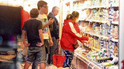 Advierten sobre subas en l�cteos y otros productos de consumo masivo