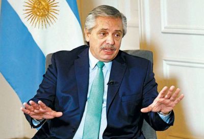 Alberto critic� otra vez los planes econ�micos: 