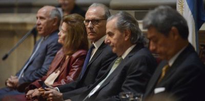 El gobierno y la Corte: un comp�s de espera para la madre de todas las batallas