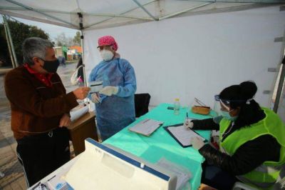 Echeverr�a: operativo de vacunaci�n antigripal para adultos mayores