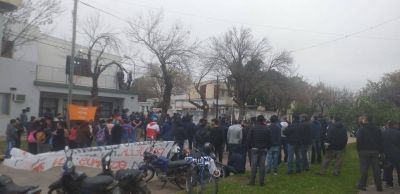 Vicentin no paga los salarios de su algodonera y los empleados acumulan 16 d�as de huelga
