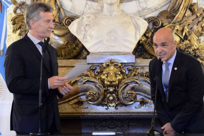 Ex funcionario de la AFI involucr� a Arribas y Macri en el espionaje a CFK