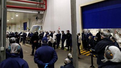 Rebeli�n en las alimenticias: paralizan Pepsico en rechazo del acuerdo salarial firmado por Daer