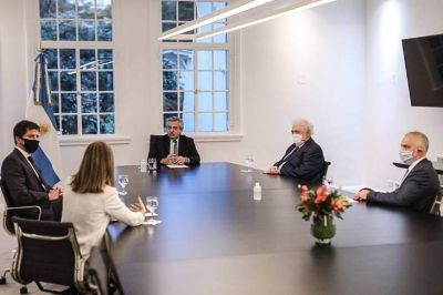 El Presidente recibi� a directivos del laboratorio que desarrolla una vacuna junto a Oxford