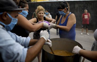 Radiograf�a del conurbano: crece la ocupaci�n de camas UTI y explotan los comedores populares