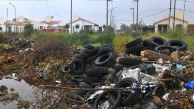 La comuna de Wheelwright firm� un convenio para reciclar neum�ticos