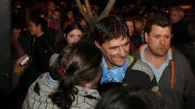 Una mala y una buena: la situaci�n se complica y vuelve la sirena, pero el intendente dio negativo