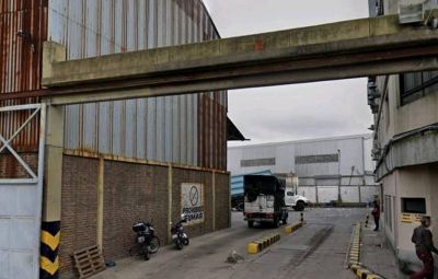 Papeleros retienen tareas y acusan a empresas y al municipio de Lan�s de no aplicar los protocolos