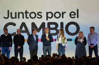 Mauricio Macri y el malestar que el viaje a Paris caus� en la tropa