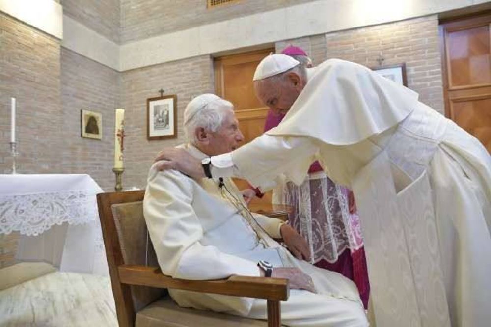 A los 93 aos, el papa emrito Benedicto XVI est 