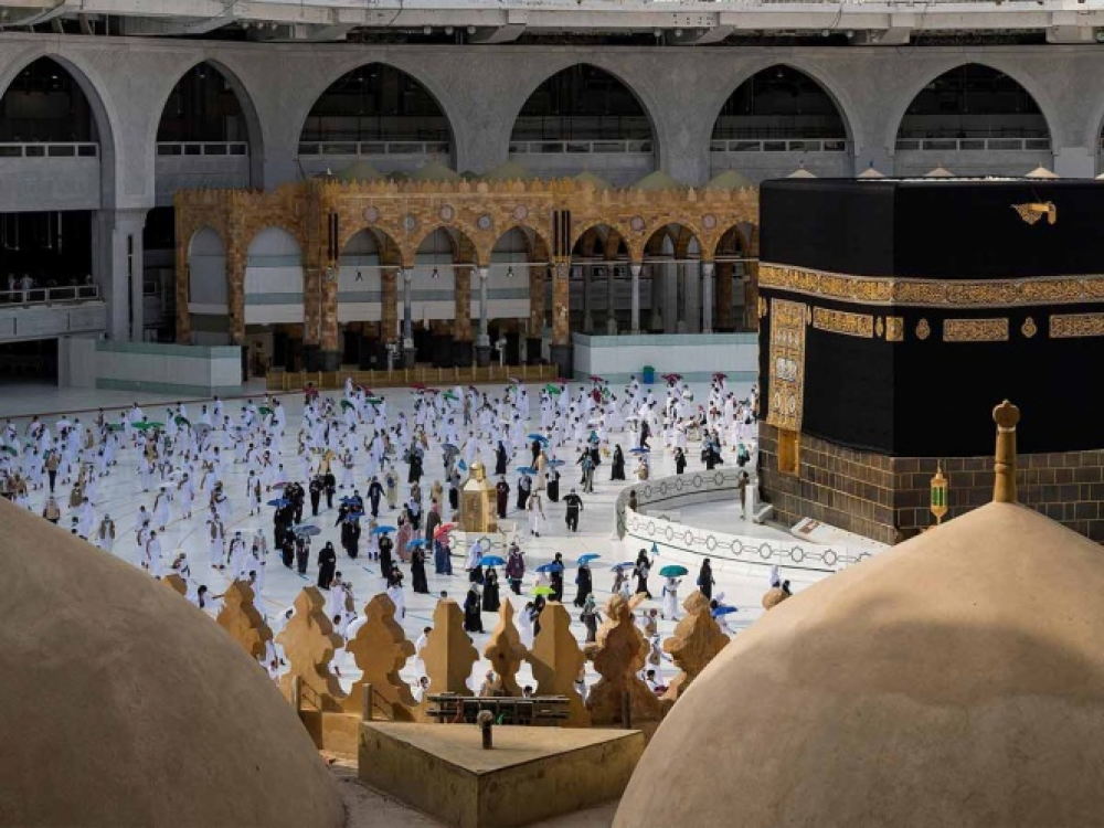 Los musulmanes concluyen la peregrinacin a La Meca ms atpica de su historia