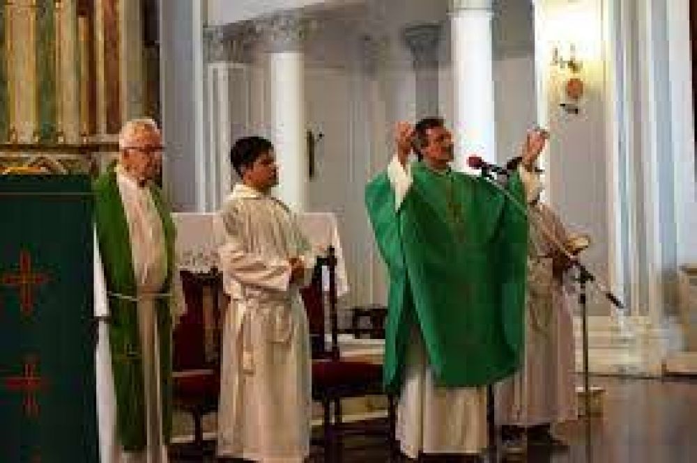 Mons. Canec�n llam� a trabajar por la igualdad