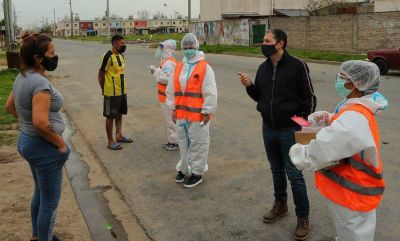 Fernando Gray particip� del Plan Detectar en Barrio Federal