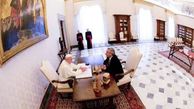 Alberto Fern�ndez habl� con el Papa Francisco y agradeci� su apoyo en la negociaci�n con los bonistas de Wall Street