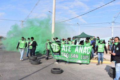 San Luis: Trabajadores aeroportuarios exigen a ATE-ANAC fijar fecha para un paro nacional