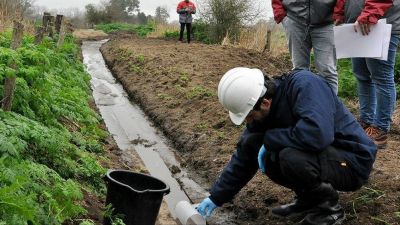 Acumar comenz� la limpieza de arroyos en ocho municipios de la Cuenca Matanza Riachuelo