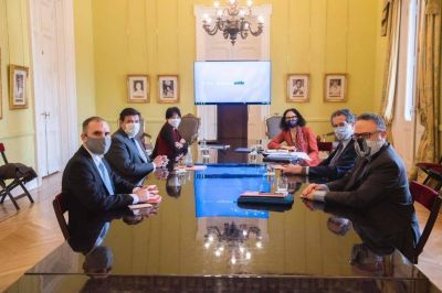 El Gobierno eval�a un subsidio a las empresas que tomen empleo