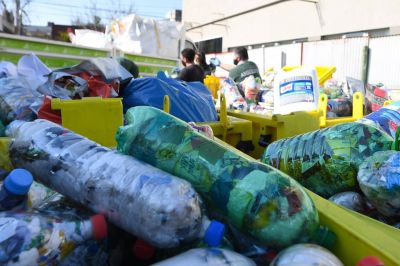 San Fernando instal� la primera campana para el reciclaje de botellas