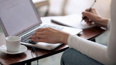 El Gobierno promulg� la pol�mica ley de regulaci�n del teletrabajo: cu�les ser�n las nuevas condiciones