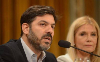 �Macri y Vidal van a buscar votos en pandemia, nosotros a salvar vidas�