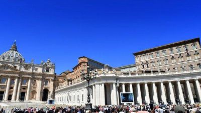 El Papa reza por el L�bano y Bielorrusia