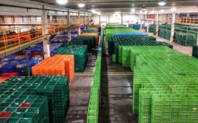 Sin acuerdo salarial, los lecheros paralizan las plantas y los empresarios advierten por posibles desabastecimientos