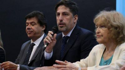 Renunci� la viceministra de Educaci�n, Adriana Puiggr�s
